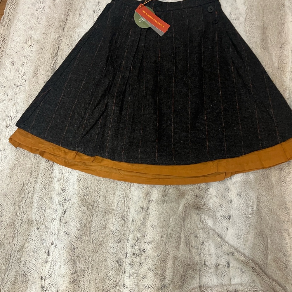 Chic Kids Black and Brown Pleated Skirt - Picture 4 of 7